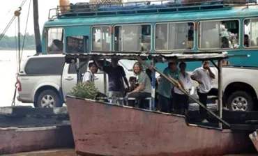 EPIET Postcard from the field - Buss, boat in Laos