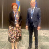 Andrea Ammon and EFSA Director Bernard Url