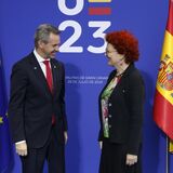 Spanish Minister of Health, José Miñones with Andrea Ammon.