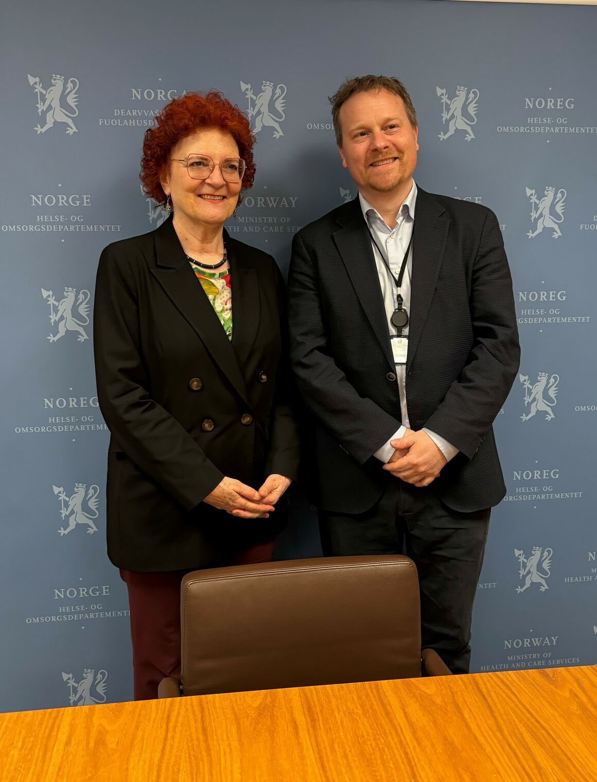 Dr Andrea Ammon and the Norwegian State Secretary for health