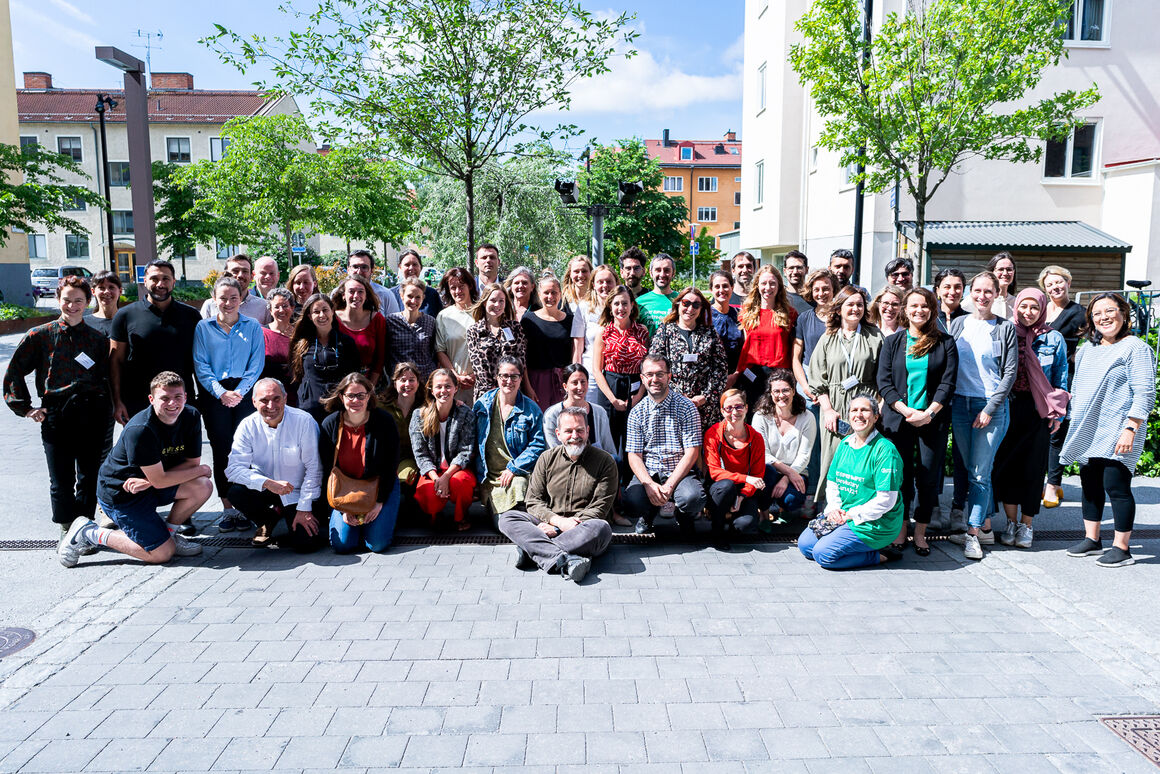 Picture of MediPIET's 4th cohort with supervisors