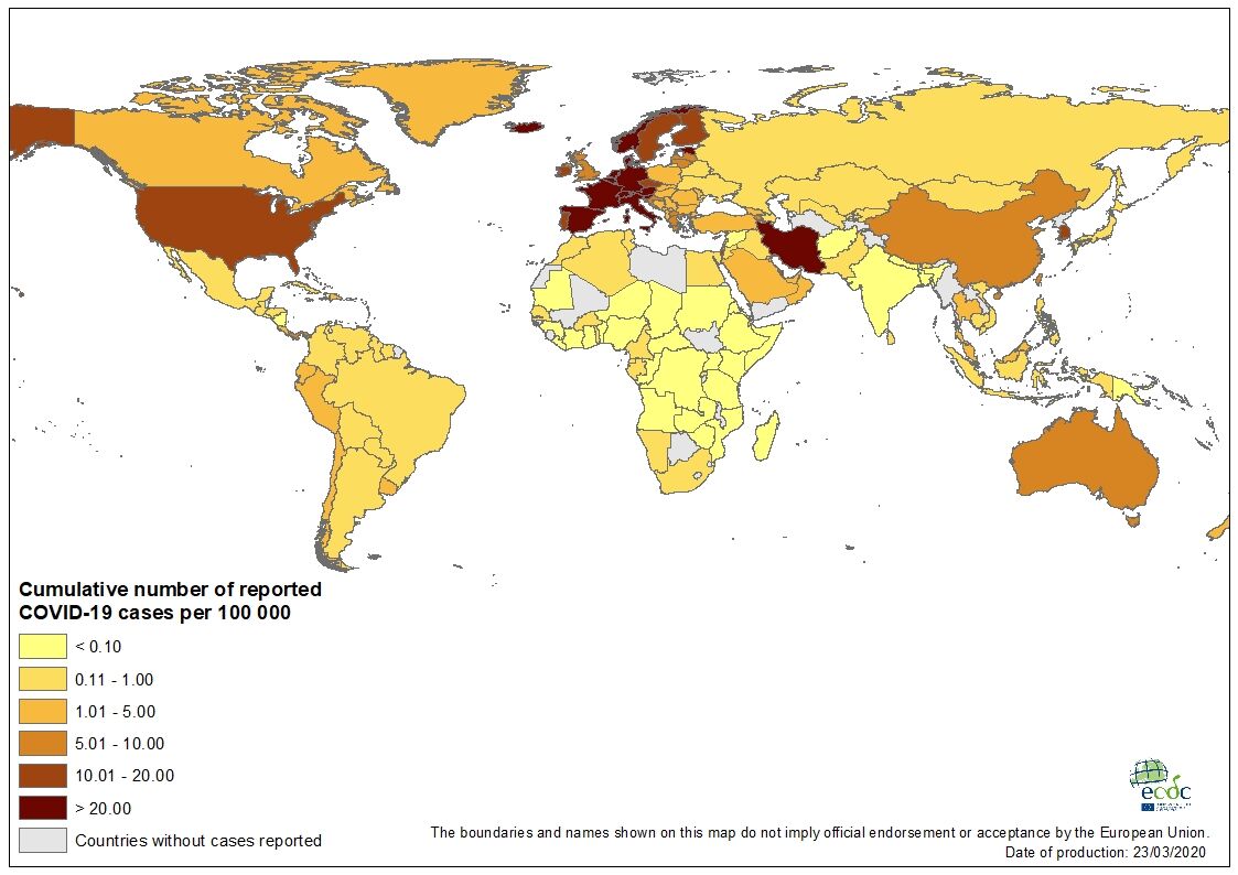 Distribuição geográfica do número acumulado de casos COVID-19 relatados por 100 000 habitantes, em todo o mundo, em 23 de março de 2020